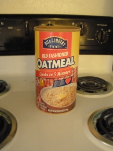 2 lb container of 5-minute oats, also known as "old fashioned oats"
